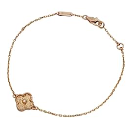 Van Cleef & Arpels-Bracelet charm Sweet Alhambra de Van Cleef & Arpels-Doré