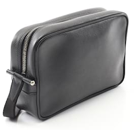 Louis Vuitton-Sac à main Kalga Taiga de Louis Vuitton-Noir