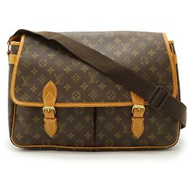 Bolsa de Ombro Gibecière Monogram Louis Vuitton Marrom