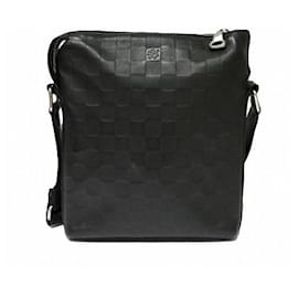 Louis Vuitton-Sac à bandoulière Louis Vuitton Discovery Messenger BB Damier Infini-Noir