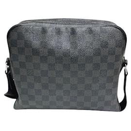 Louis Vuitton-Sac à épaule Louis Vuitton Dayton PM Damier Graphite-Noir