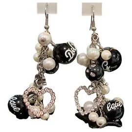 Brincos DOLCE & GABBANA com pérolas brancas e pretas, coração com Swarovski Prata