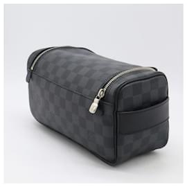 Louis Vuitton-Pochette de toilette Damier Graphite Louis Vuitton N47625-Noir