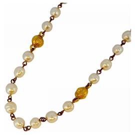 Chanel-Chanel Gold Plated Necklace with Fake Pearls-Golden