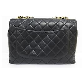 Chanel-VINTAGE SAC A MAIN CHANEL CLASSIQUE TIMELESS JUMBO CUIR MATELASSE HANDBAG-Noir