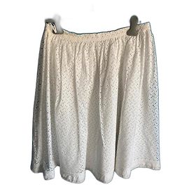 Prada pants in white sangallo, size 46. White