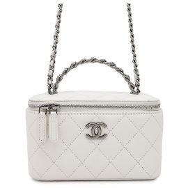Chanel Vanity Weiß