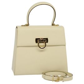 Sac à main en cuir Gancini de Salvatore Ferragamo 2way Crème Or Auth 120844 Doré Écru