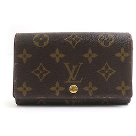 Louis Vuitton Bi-fold Wallet in Brown Monogram Brown