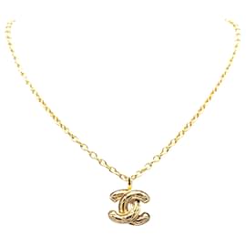 Chanel-Chanel Gold Gold Plated CC Quilted Pendant Necklace-Golden