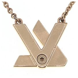 Louis Vuitton-Louis Vuitton Gold Metal Pendant Necklace-Golden