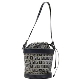 Fendi-Sac à bandoulière en toile Zucchino FENDI Navy Argent Auth 123405-Argenté,Bleu Marine