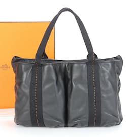 Hermès-Hermes Caravan Horizontal MM Leather Shoulder Bag-Black