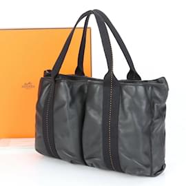 Hermès-Hermes Caravan Horizontal MM Leather Shoulder Bag-Black