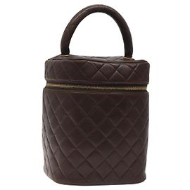 CHANEL Matelassé COCO Marke Vanity Pouch Lammleder Dunkelbraun CC Auth 123070 Dunkelbraun