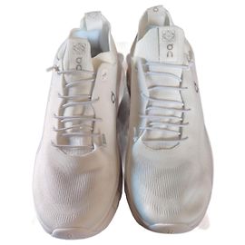 Loewe cloudtilt Weiß