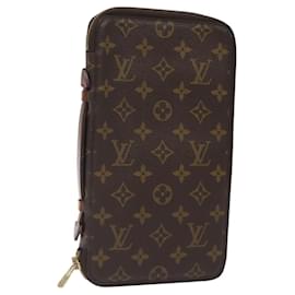 Louis Vuitton-LOUIS VUITTON Monogram Poche Escapade Travel Case M60113 LV Auth 118569-Monogram