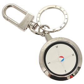 LOUIS VUITTON Porte Clés Compass Charm métal Argent M61915 LV Auth 118562 Argenté