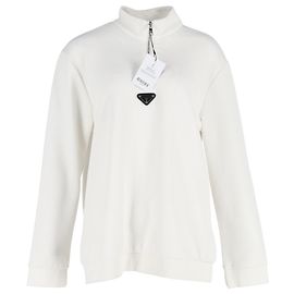 Maglione a mezza zip con patch logo Prada in cotone bianco Bianco Crudo