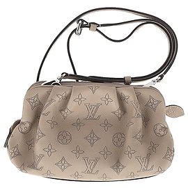 Pochette Mini Mahina Scala Galet en Cuir Beige Louis Vuitton Beige