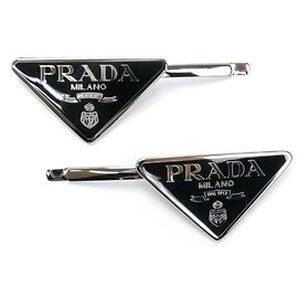Clipe de cabelo em triângulo de aço inoxidável Prada Preto