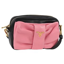 PRADA Bolsa de Ombro de Couro Preta e Dourada Auth BD2127V Preto Dourado