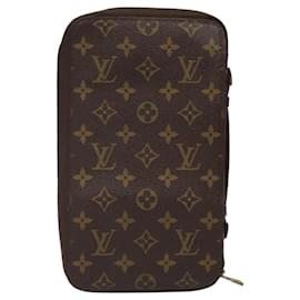 Louis Vuitton-LOUIS VUITTON Monogram Poche Escapade Travel Case M60113 LV Auth 118568-Monogram
