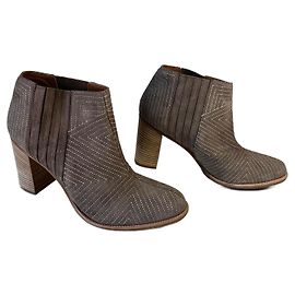 Botas baixas Sartore Bege Bege