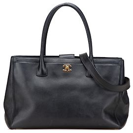 Chanel Schwarze Mittelgroße Kalbsleder Executive Cerf Tote Schwarz