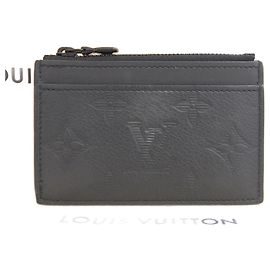 Tarjetero compacto Monogram Shadow de Louis Vuitton Negro
