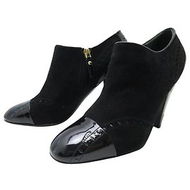 BOTINES LOUIS VUITTON MIA 38.5 CUERO LACADO Y SEDA Negro