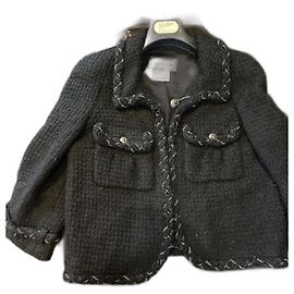 Chanel 42 Black