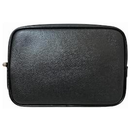 Louis Vuitton-Louis Vuitton Taiga Clutch Bag-Black