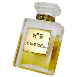 Chanel Nº5 perfume flask shaped pin golden Golden
