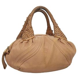 FENDI Spy Handtasche aus Leder Beige Gold Auth hk2790 Beige Golden
