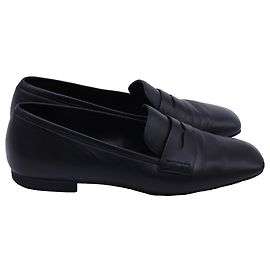 Mocassini Khaite a punta quadrata in pelle nera Nero