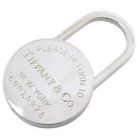 Tiffany & Co. Return to Cadena Keychain Other