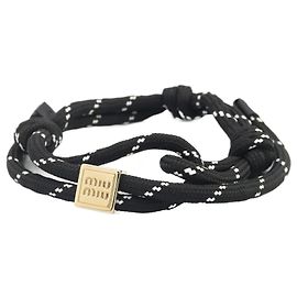 Pulsera charm Miu Miu Negro Dorado