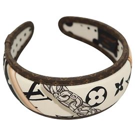 LOUIS VUITTON Monogram Katyusha White M77394 LV Auth 128265M White