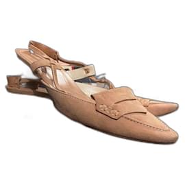 Tod's-Heels-Beige