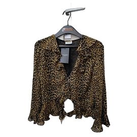 Saint Laurent Tops Estampado de leopardo