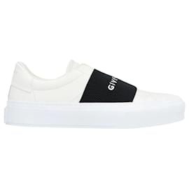 Givenchy-Givenchy City Sport Sneakers-White
