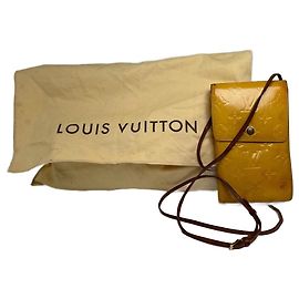 Bolsa de couro Vernis Louis Vuitton vintage amarela Amarelo