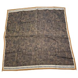 Écharpe Vintage Fendi Avantgarde Marron Marron