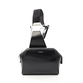 Givenchy-Givenchy Antigona U Bag Fanny Pack-Black
