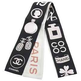 Chanel 31 Rue Cambon Ikonenschal Schwarz Roh