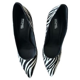 Saltos Michael Kors Estampa Zebra Pele de Bezerro Preto Branco 38 Preto Branco Estampa de zebra