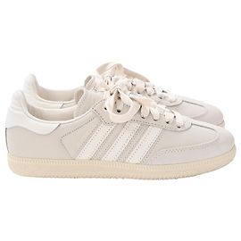 Autre Marque Baskets Adidas x Humanrace Samba en cuir alumina Gris