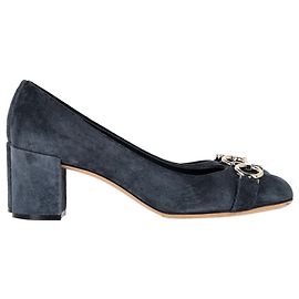 Salvatore Ferragamo Ferragamo Garda Pumps in Blue Suede Blue
