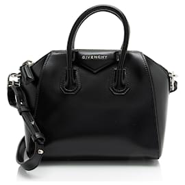 Givenchy-Givenchy Calfskin Antigona Mini Satchel-Black